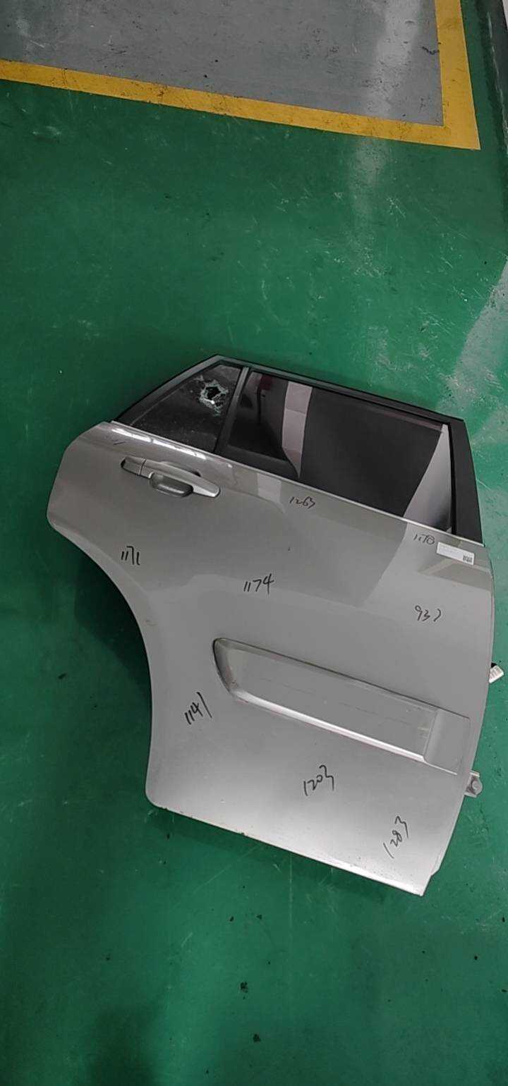 T116201020ABDY 后门壳(右)