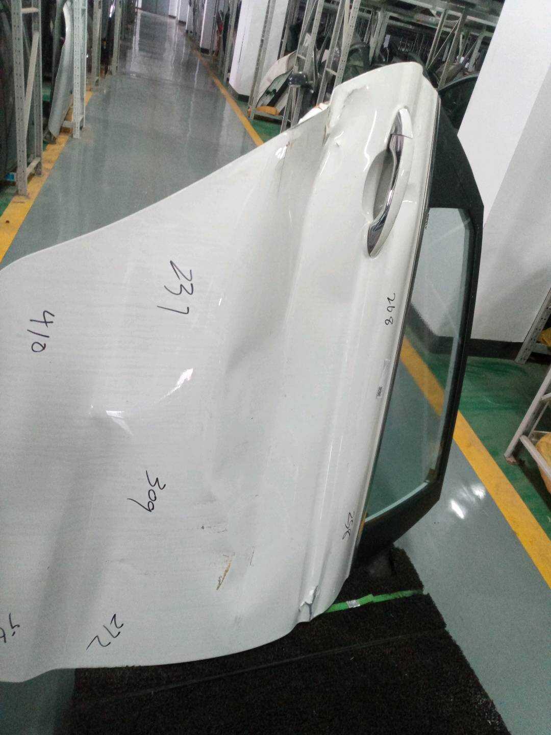 5081008300C15 后门壳(右)