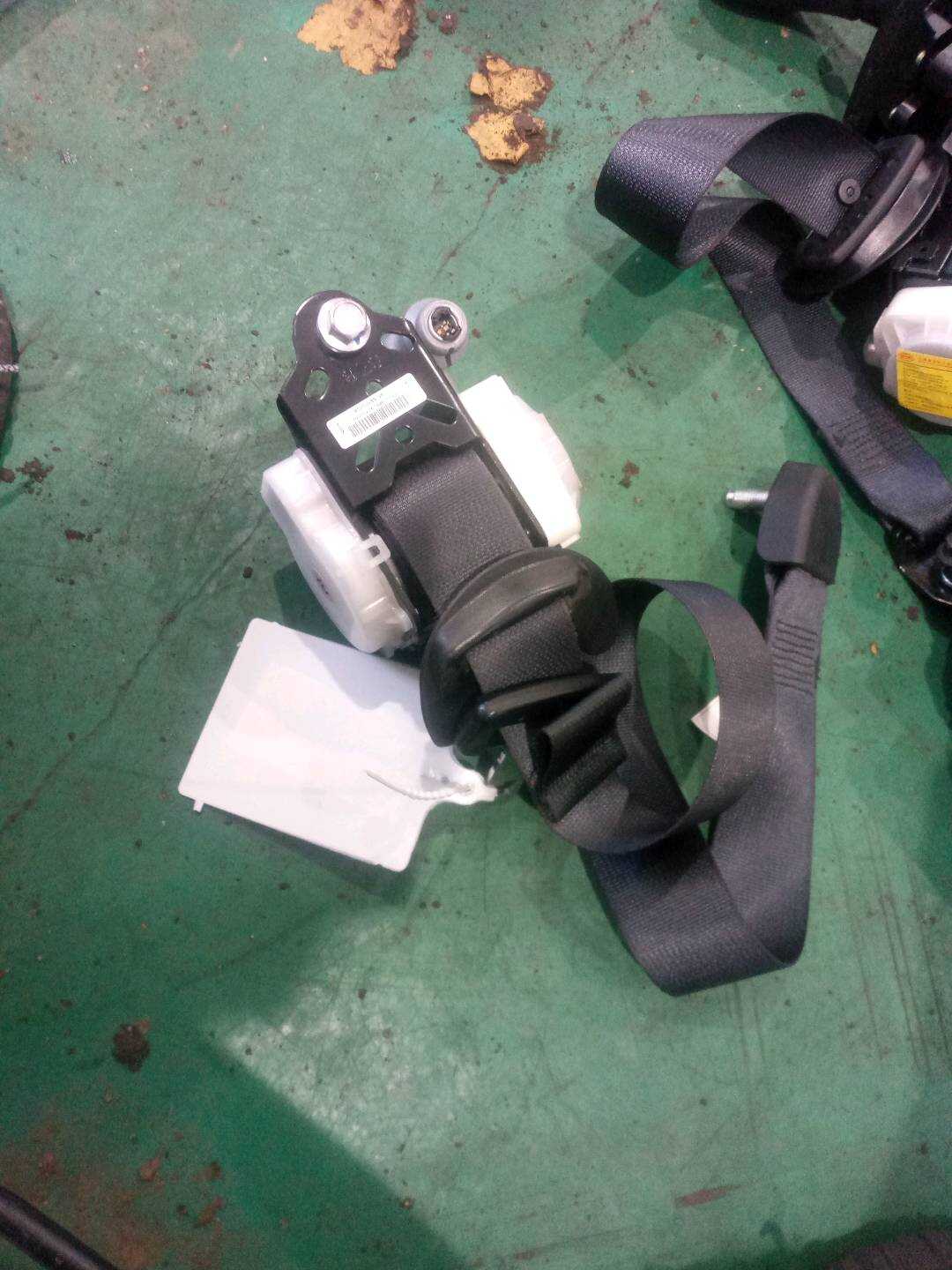 SC5811010A 左前安全带总成