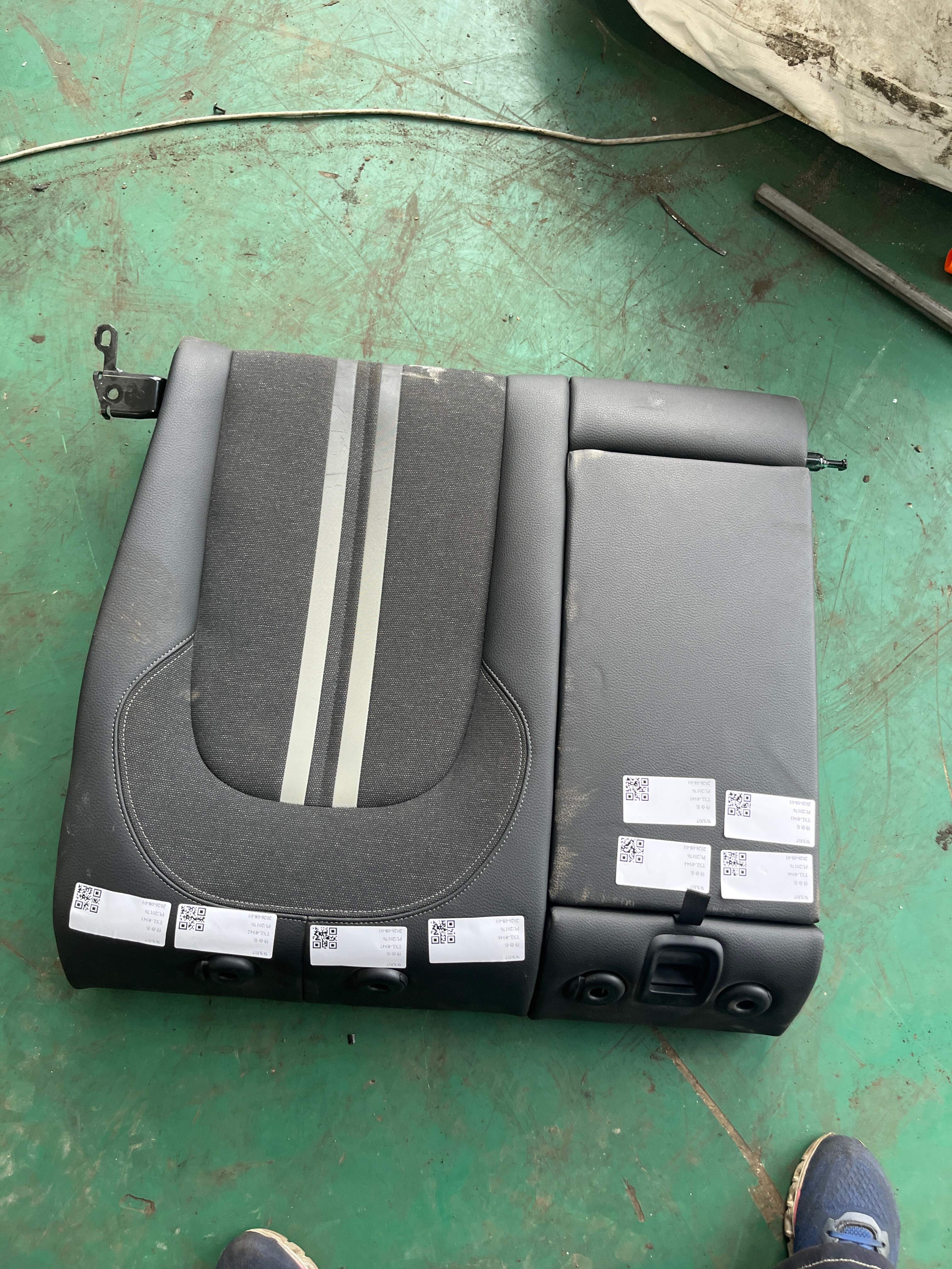 52207486287 Rear Seat Base Cushion, Left