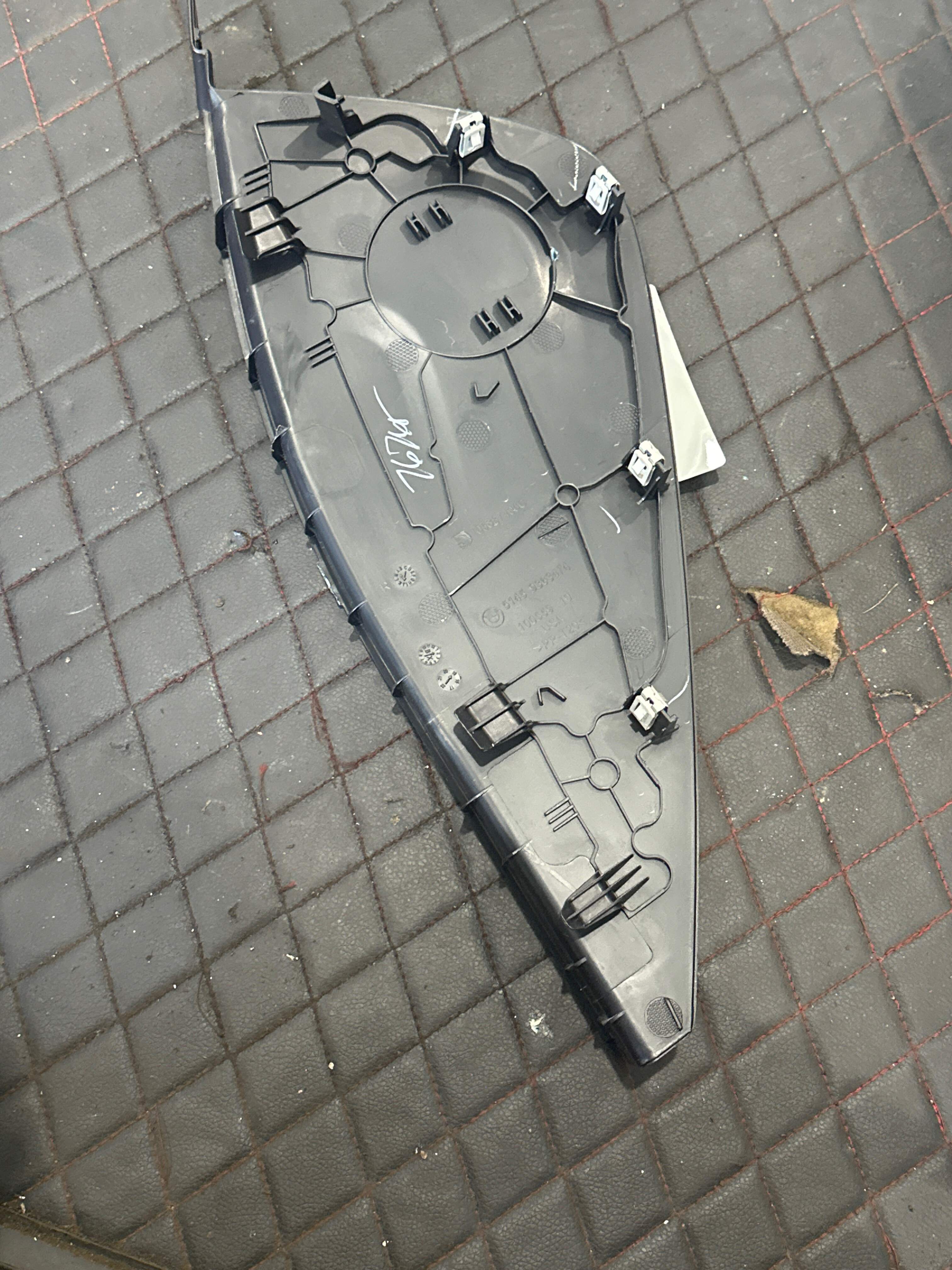 51456817876 仪表台侧护板（右）