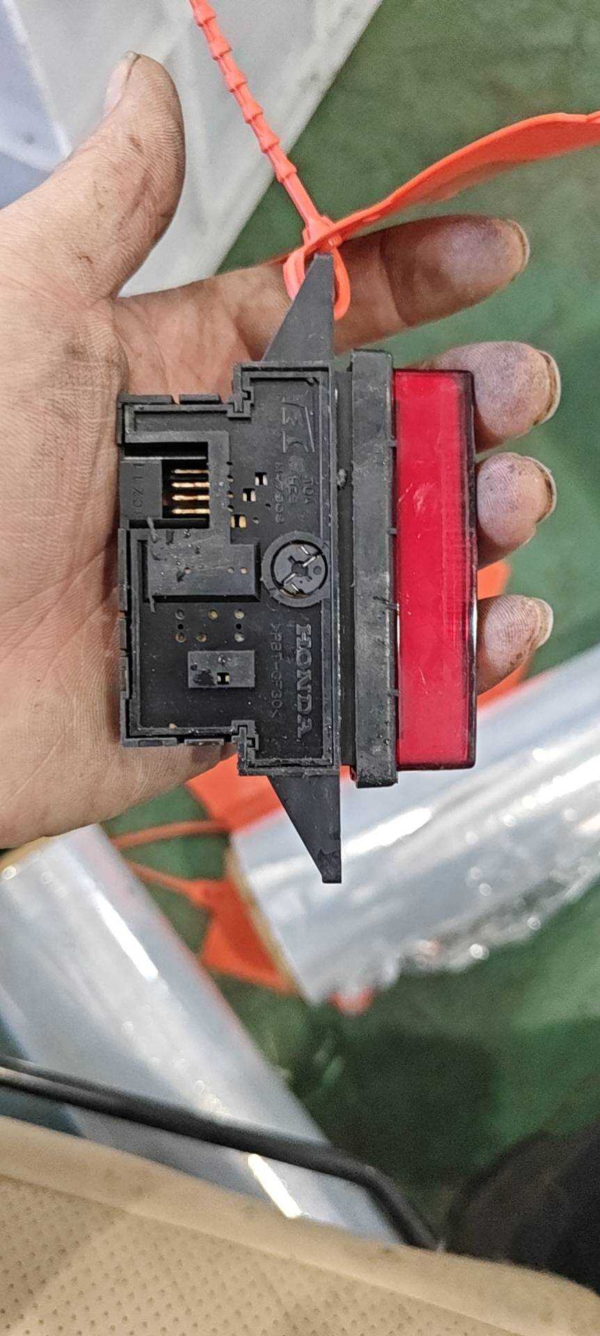 35510T0AJ01 危险灯开关总成
