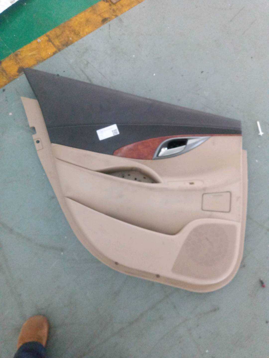 9068582 Rear Door Trim Panel, Left