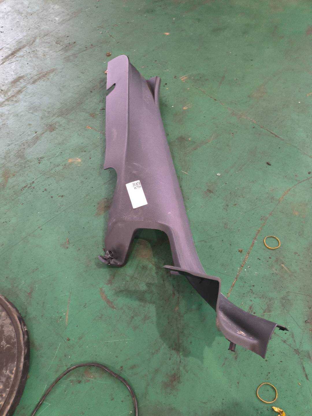 5CG867765 C柱内衬（左下）