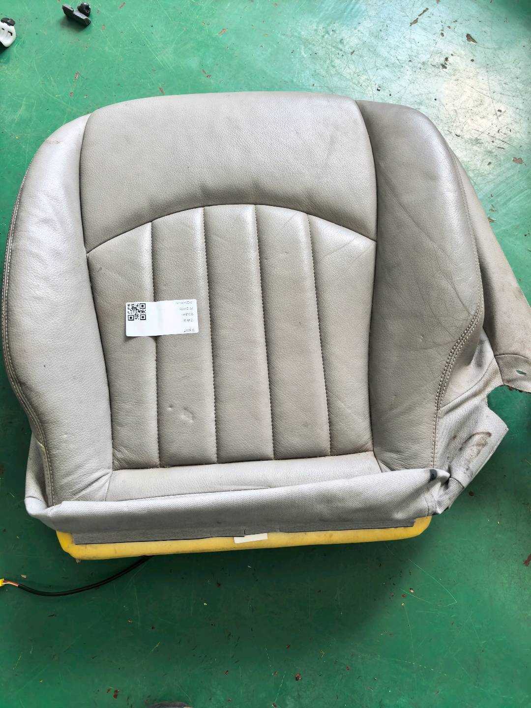 A2119102850 副驾驶员座椅底座软垫