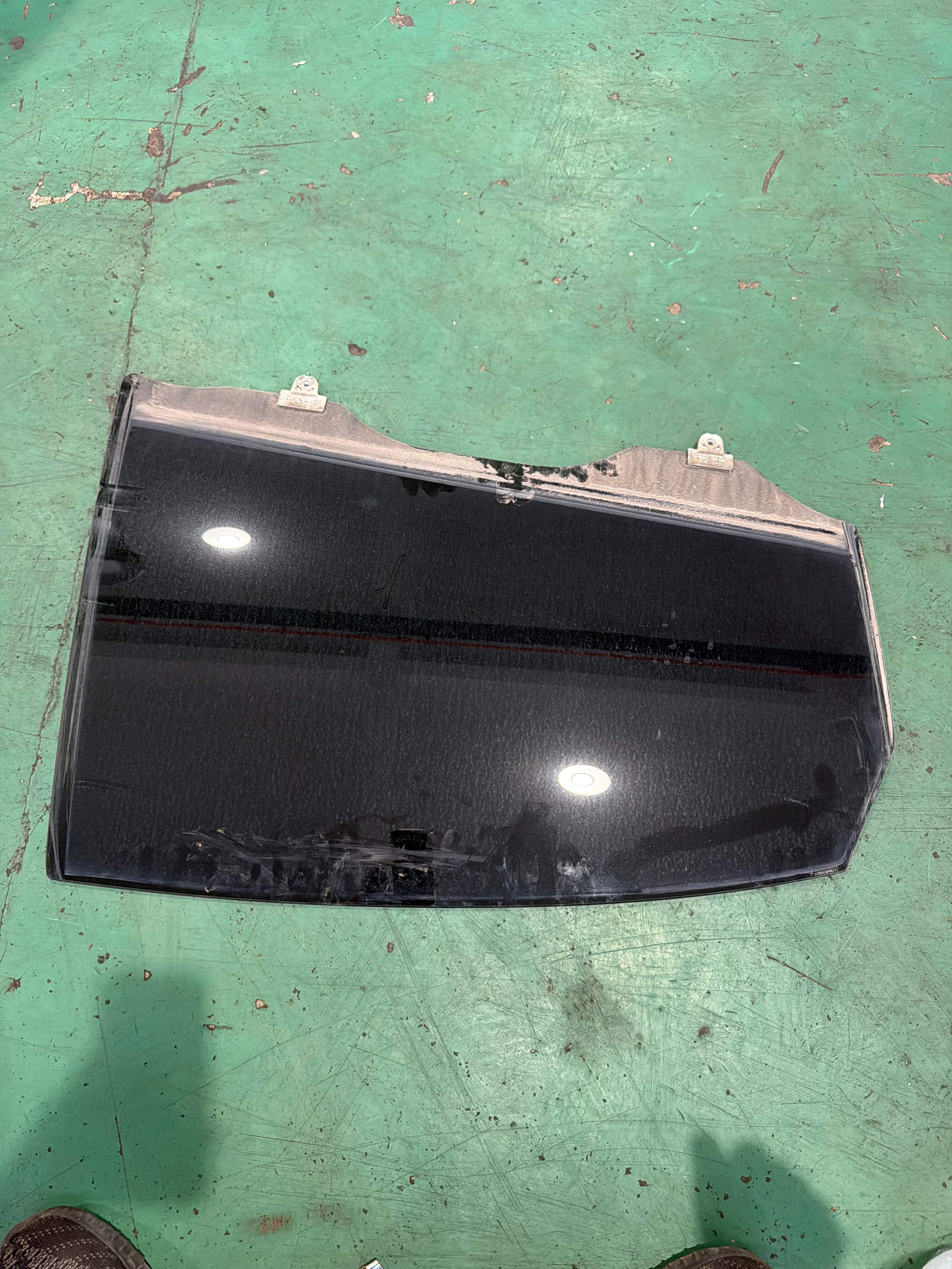 823001CA1A 后门玻璃(右)