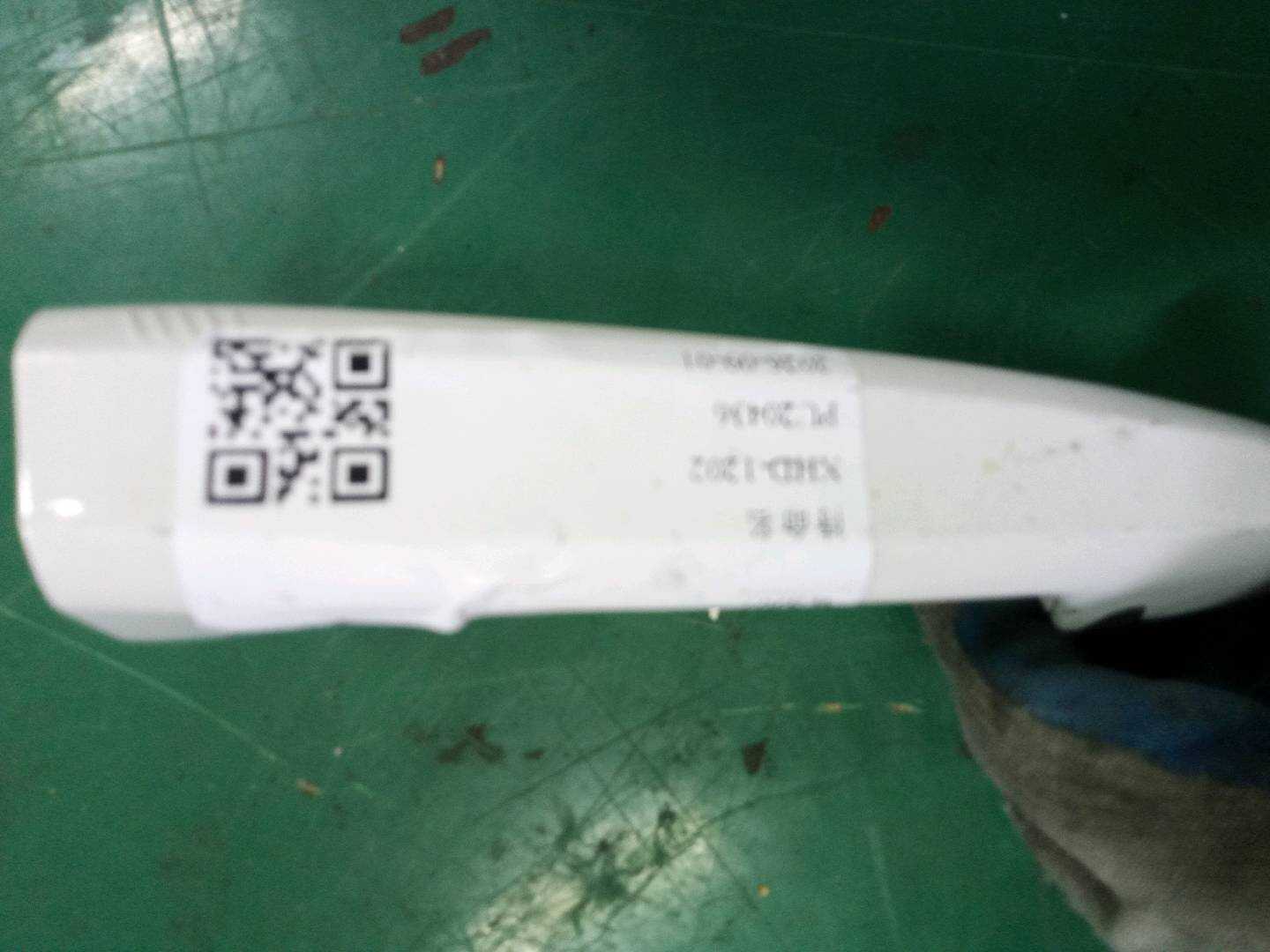 51217328508 前门外拉手(右)