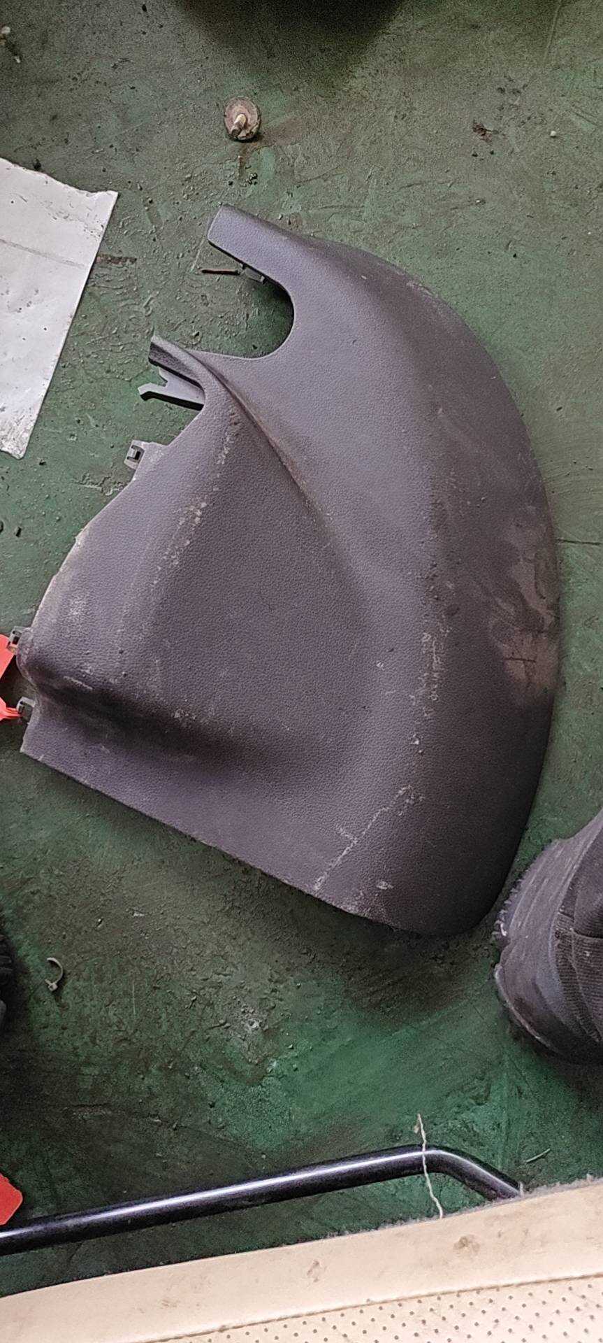 84620T0TH01ZA 右减震器盖