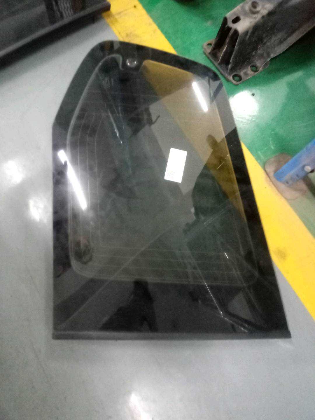 6271060891 后侧围玻璃(右)