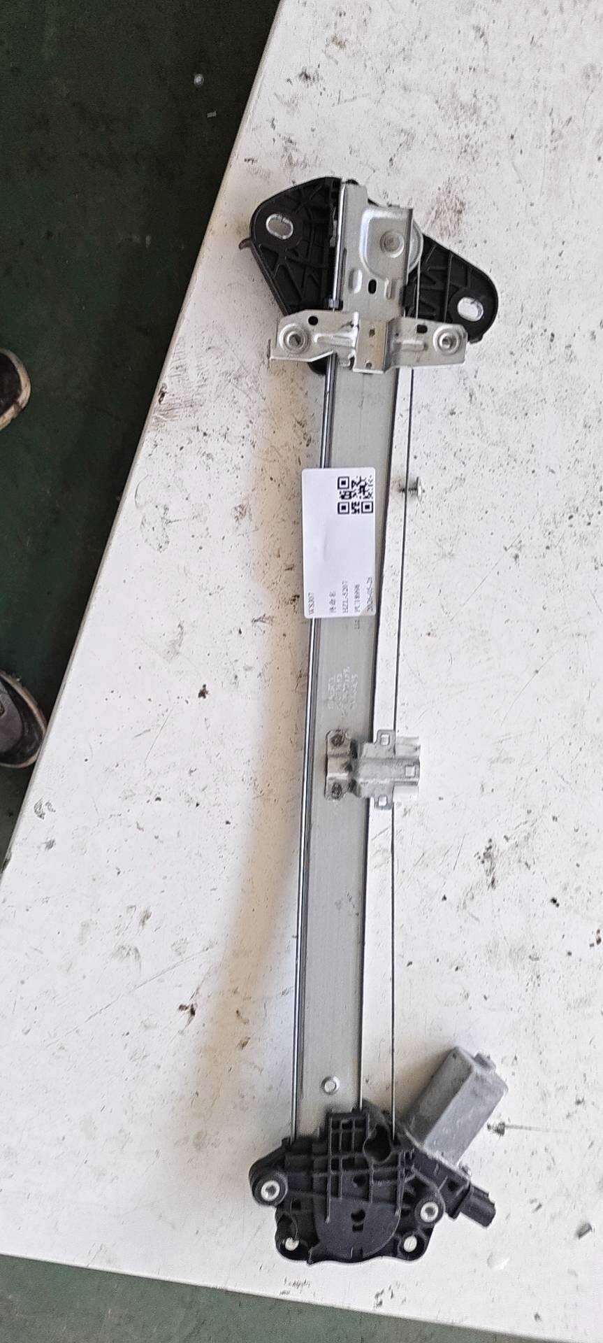 72250T7AJ01 前门玻璃升降器总成(左)