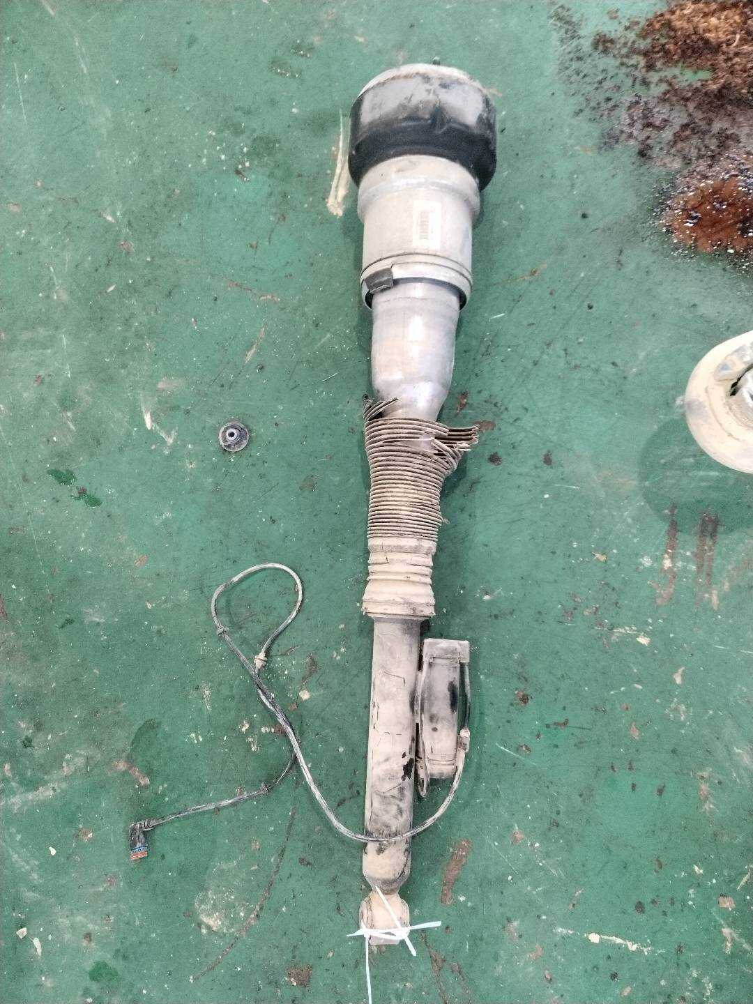A2213205513 后减震器总成(左)