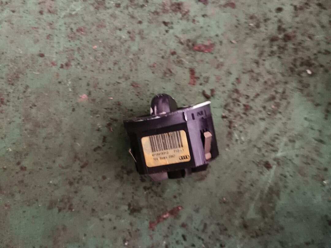 4FD941531 Light Switch