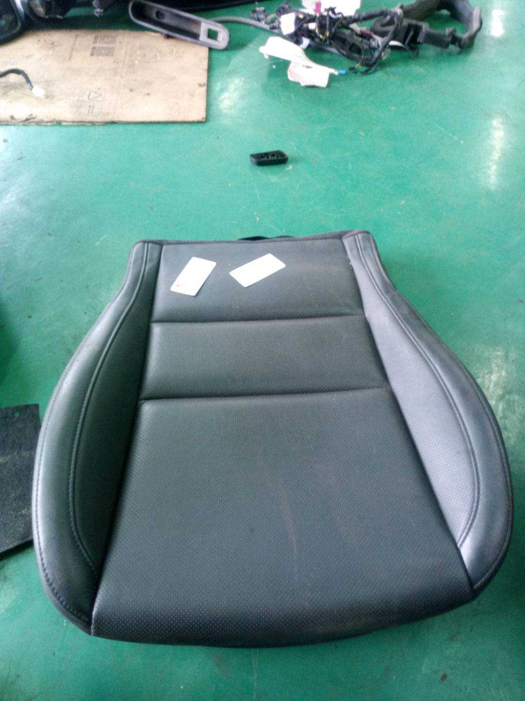 88160B3400XC7 驾驶员座椅底座面罩