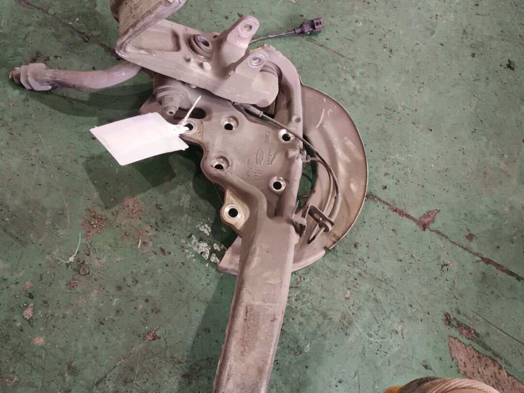 T4N23262 Front Steering Knuckle, Right