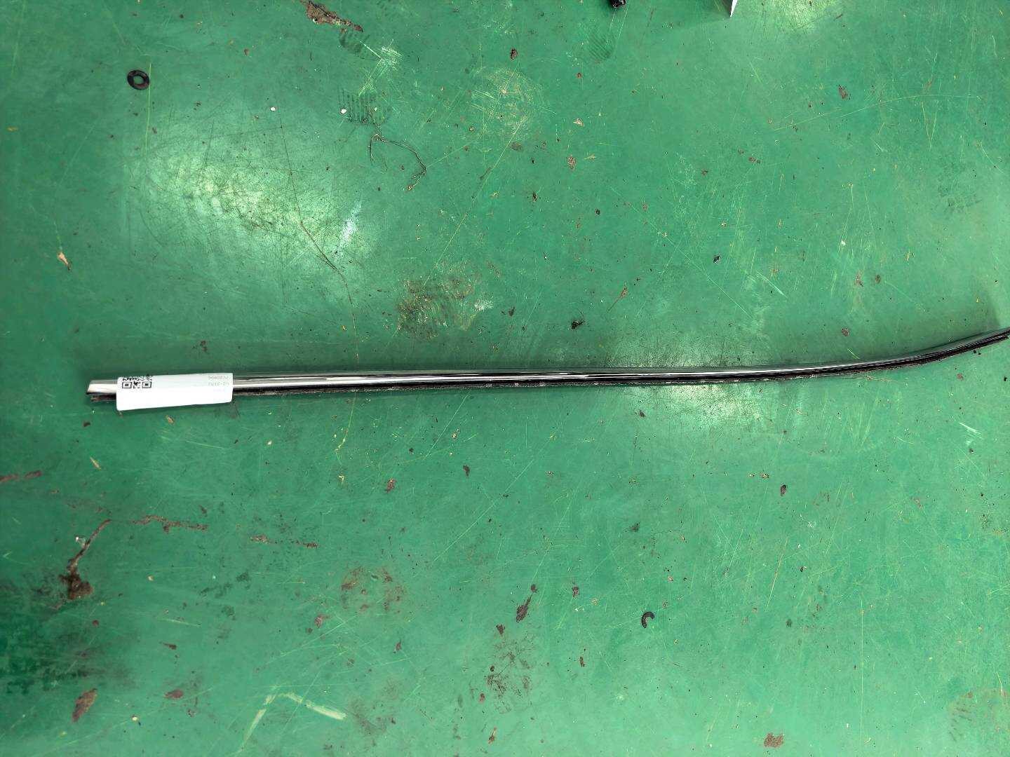 51357136975 后门玻璃压条（左外）
