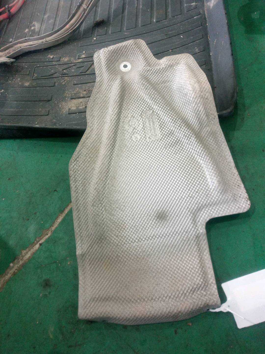 51487059356 排气管隔热罩（后）