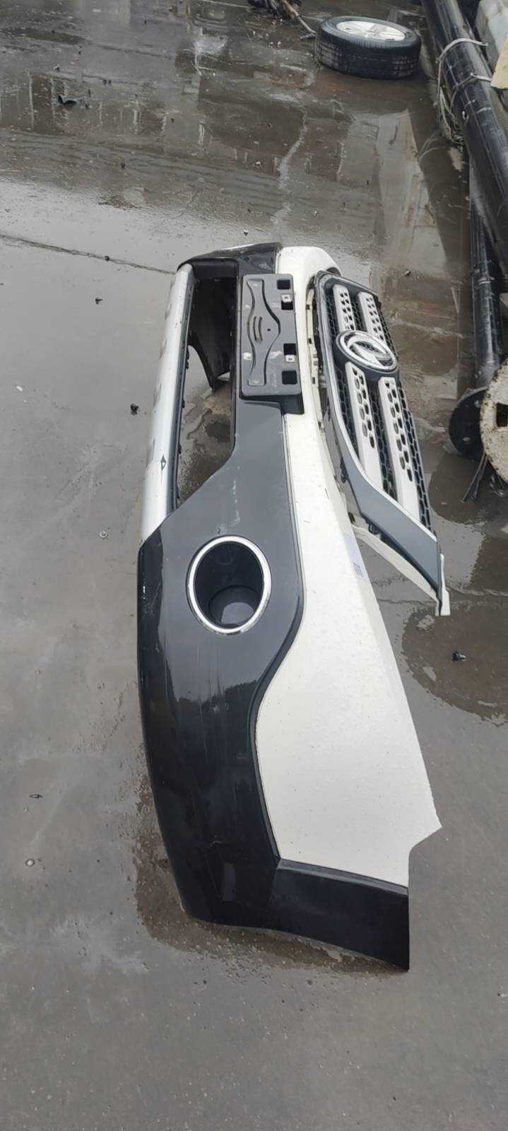 61010059Z Front Bumper Cover
