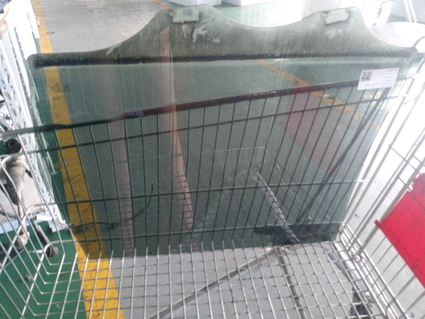 95854261206 后门玻璃(右)