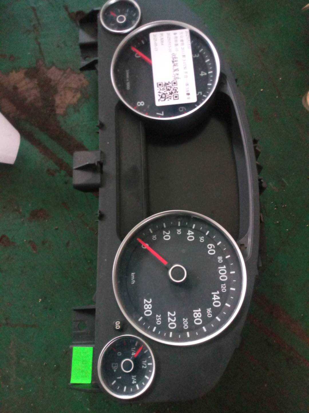 7P6920880N 组合仪表总成