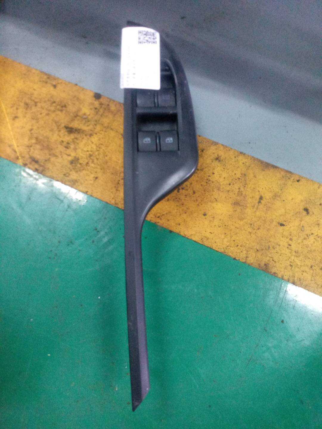 26304323 前门玻璃升降开关(左)