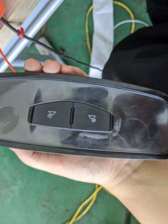 156130555 后排顶灯