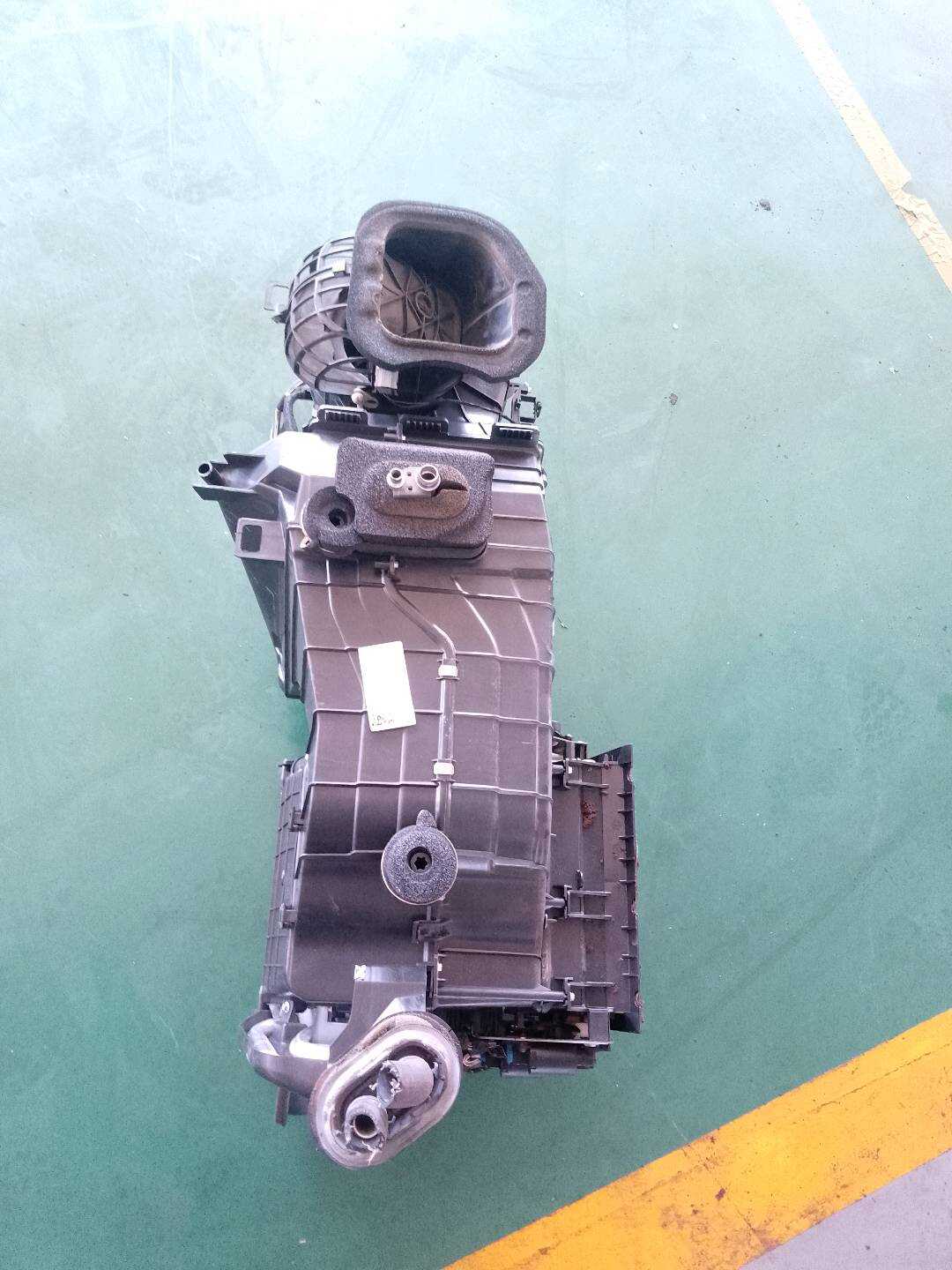 7L0819087AB Evaporator Assembly