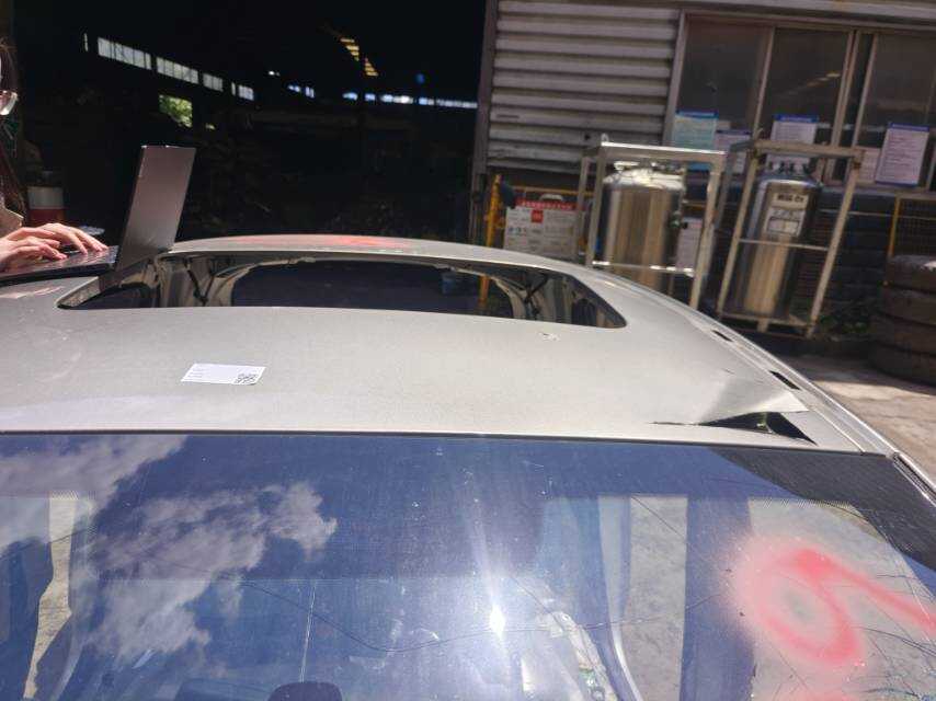 1609629880 车顶外板