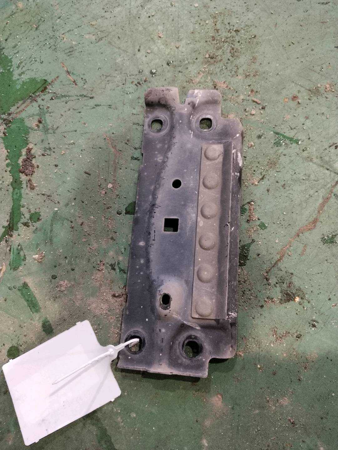 8W0803183C 连接支撑件
