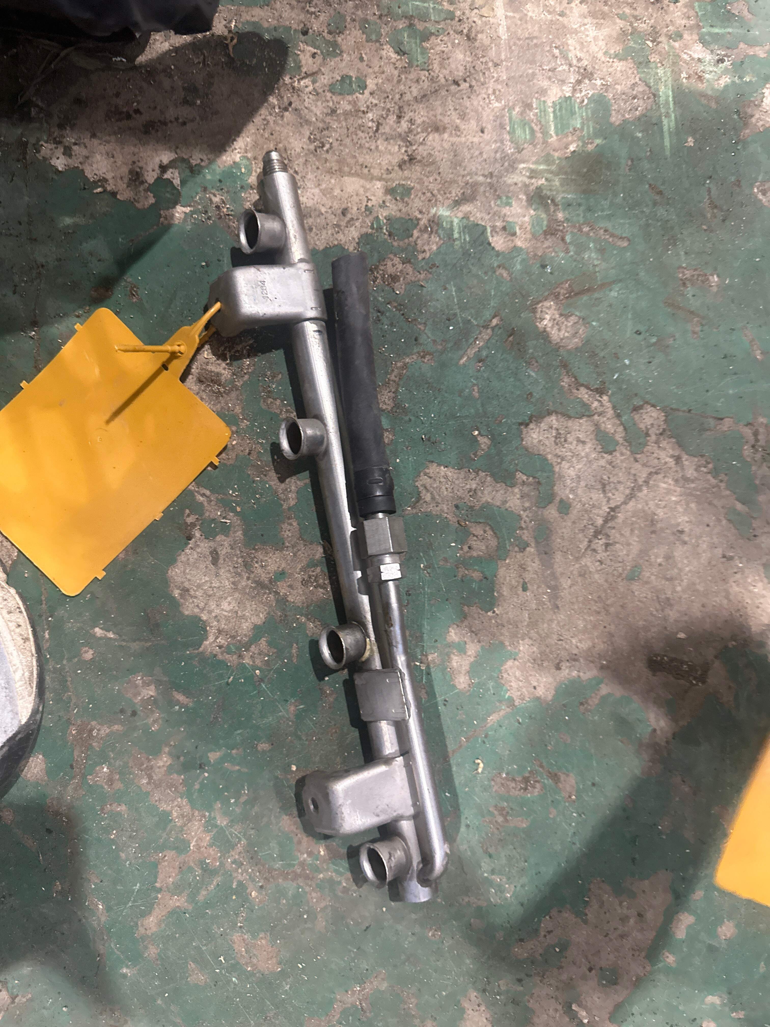 06B133317N Fuel Rail