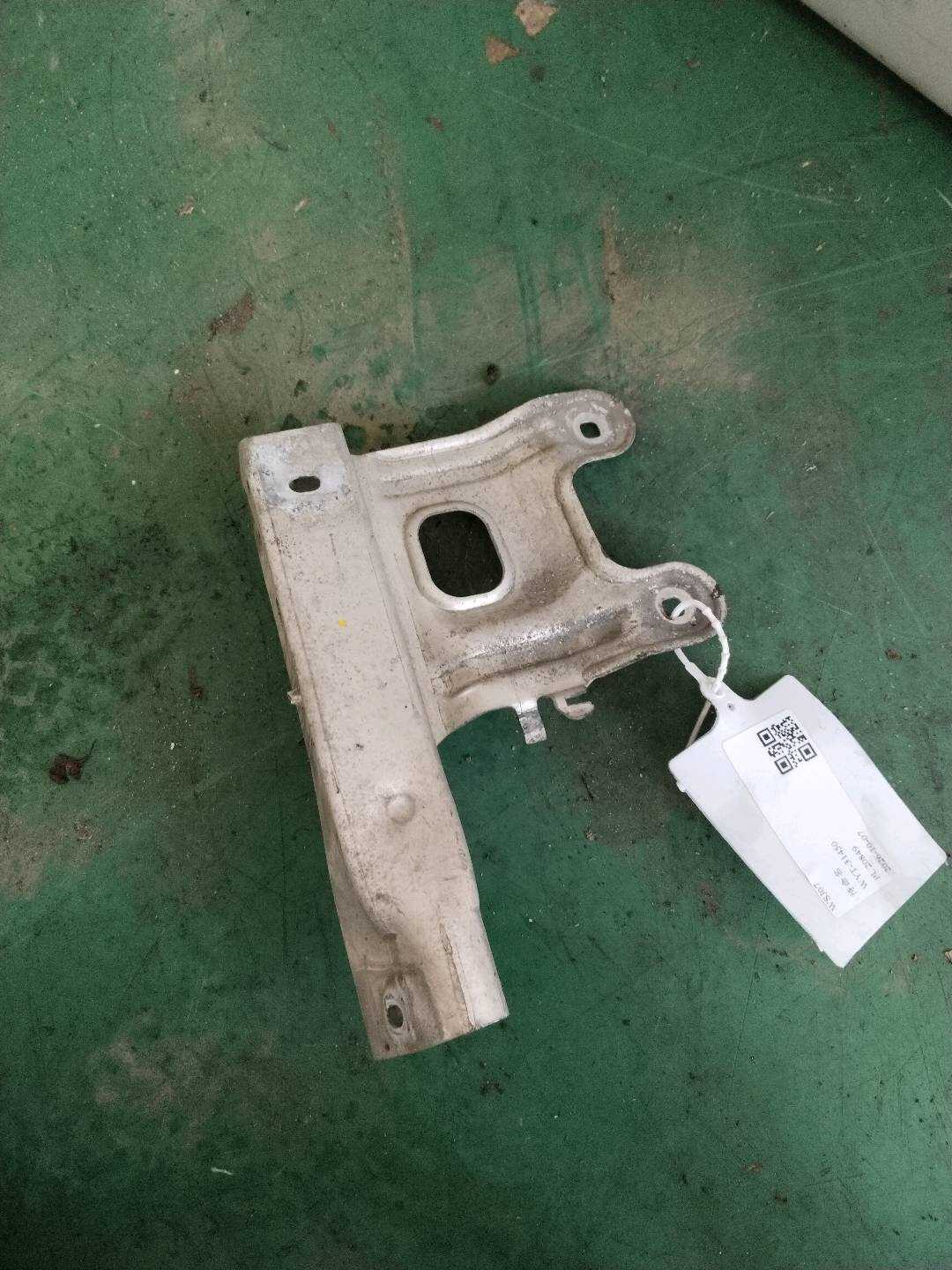 51117289909 变形元件