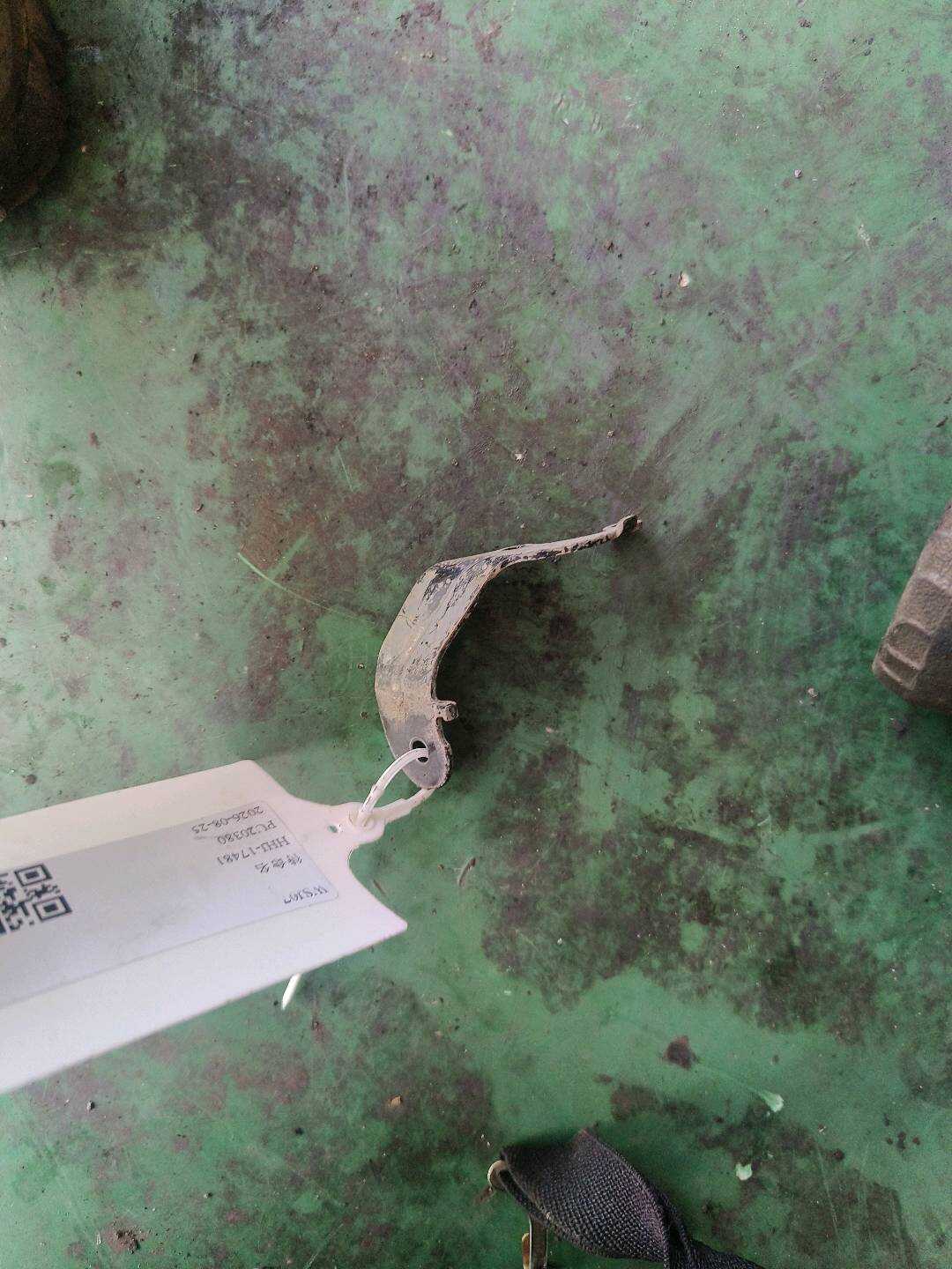 37146871400 车身高度传感器支架（右后）