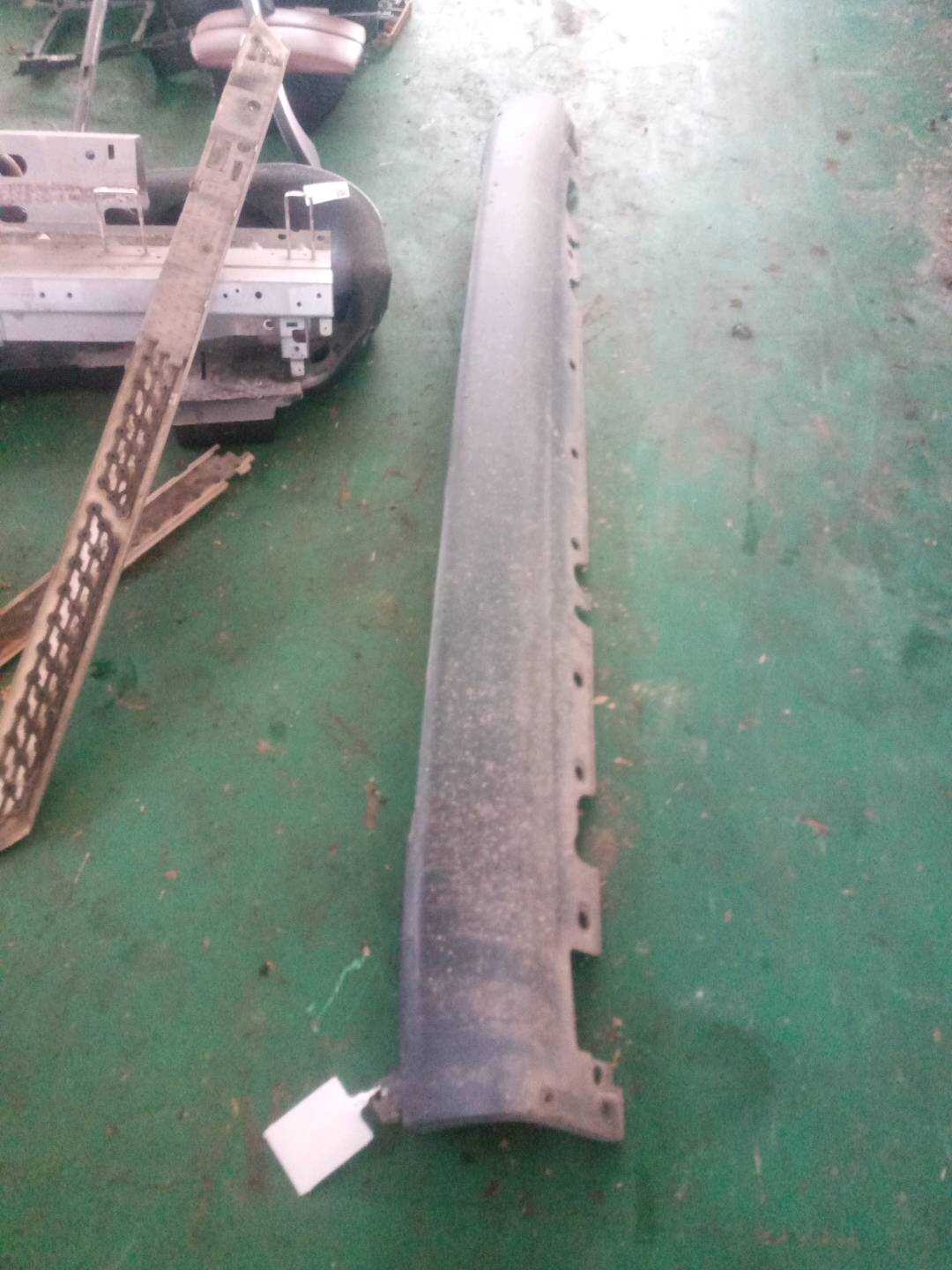 51777163556 底大边(右)