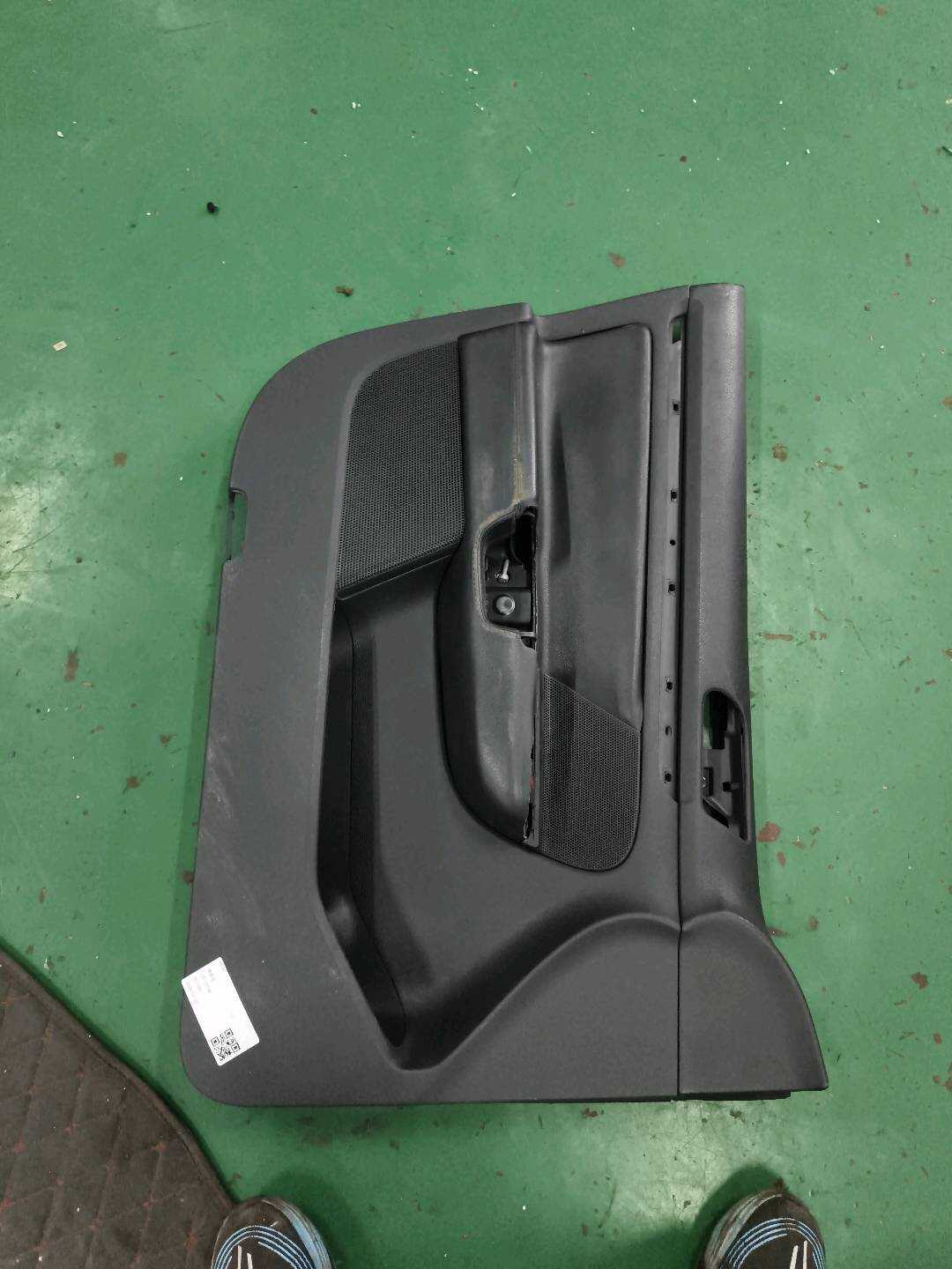 1K4867011LQ Front Door Trim Panel, Left