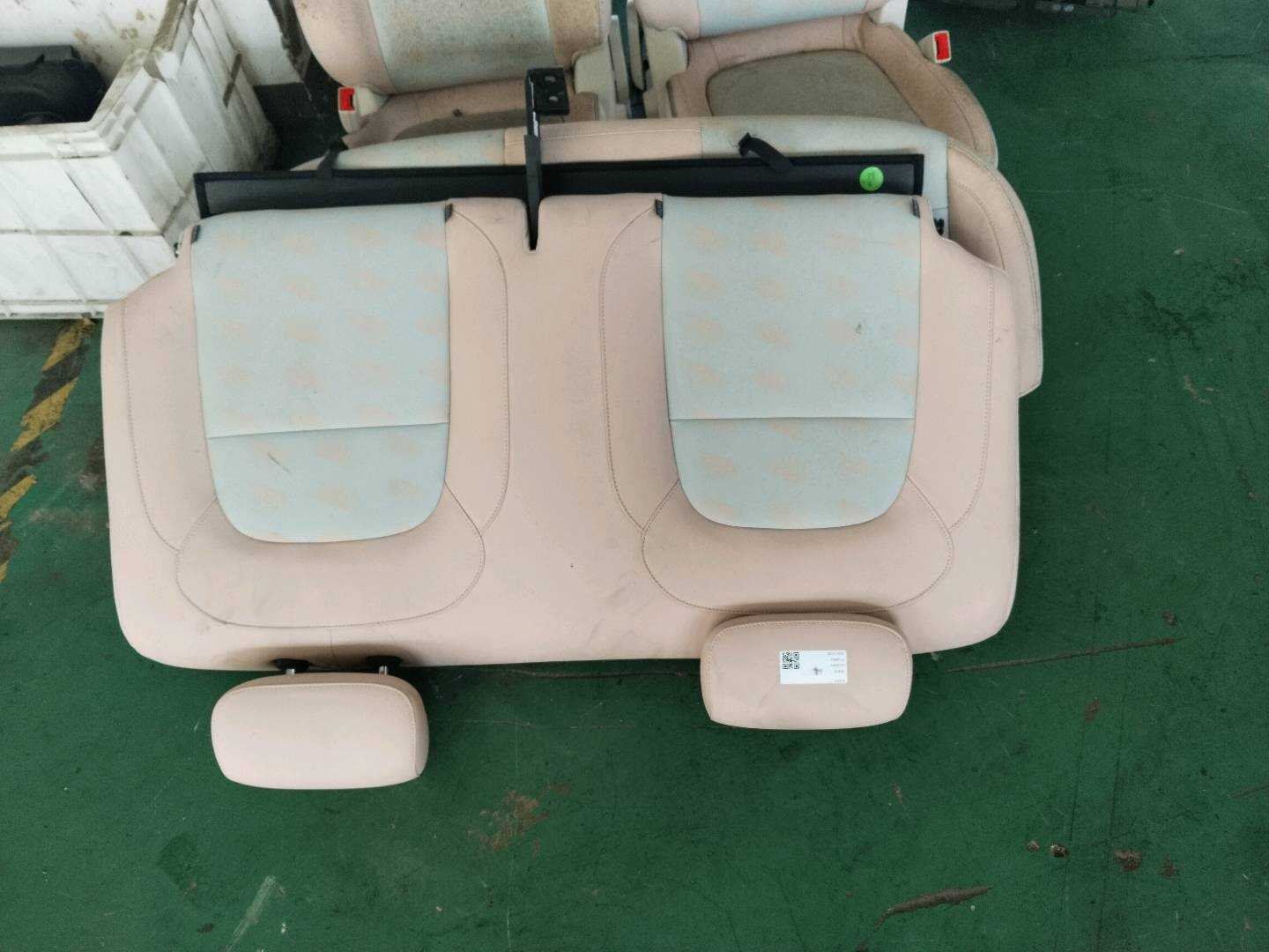 5830100TE12 后排靠背总成