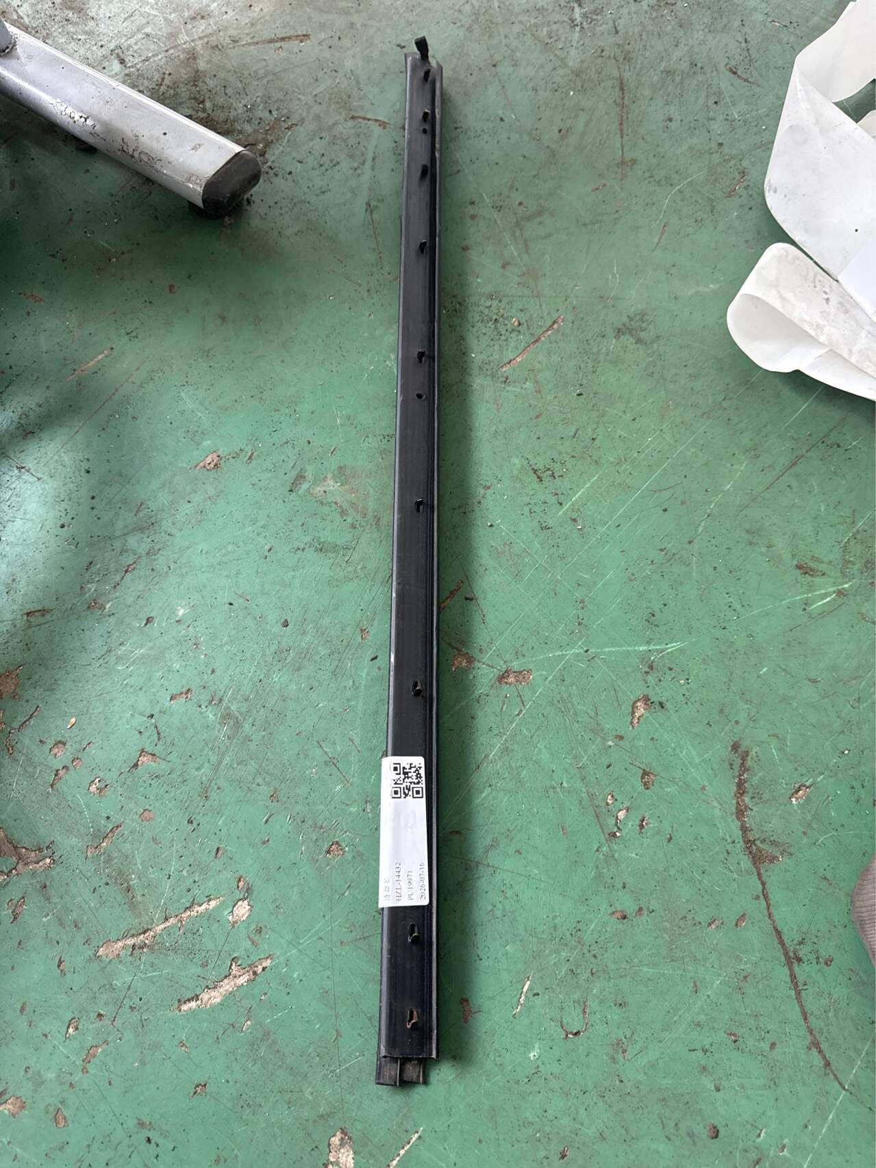 96845925 后门玻璃压条（右内）