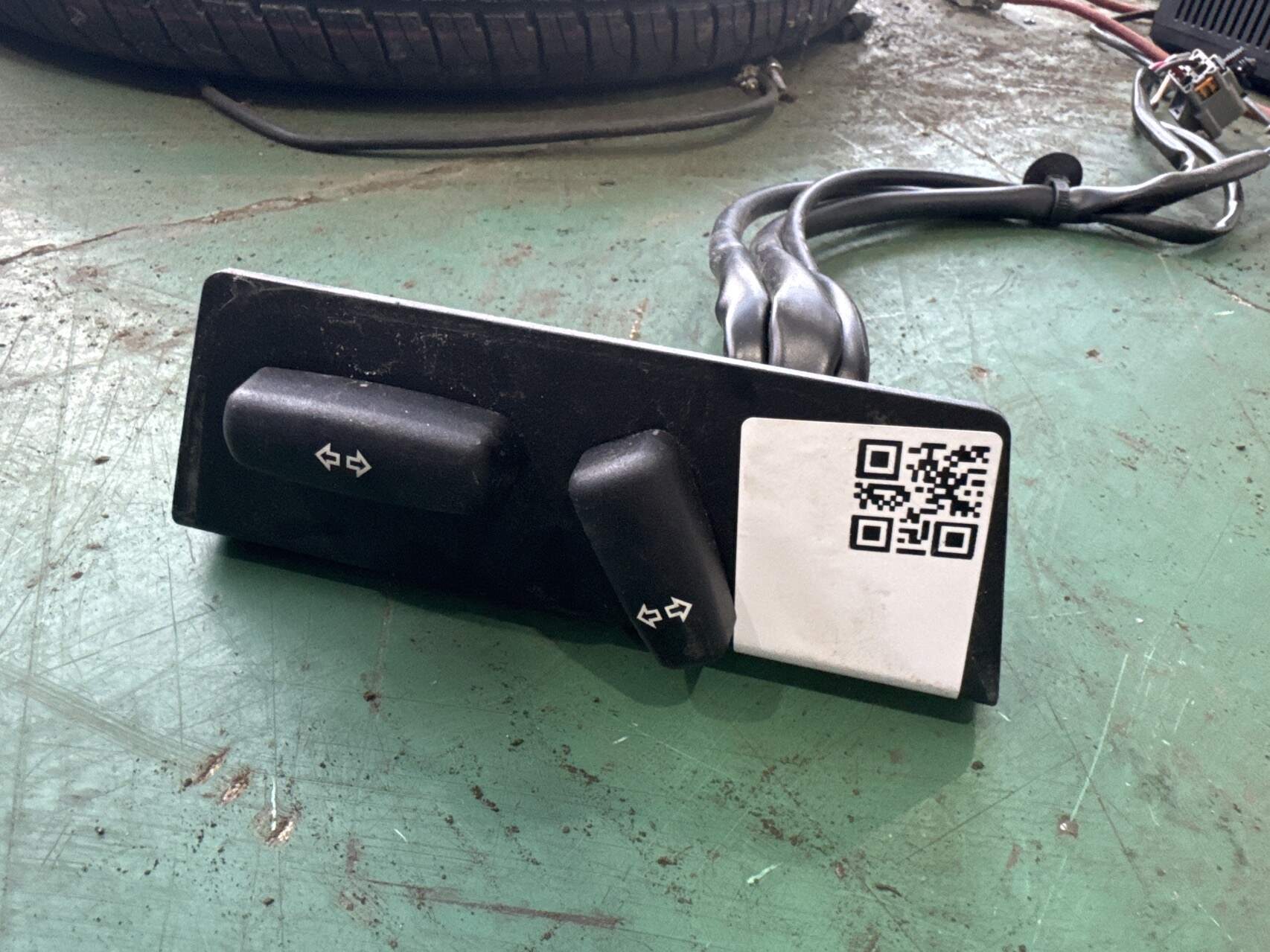 LR001620 座椅开关