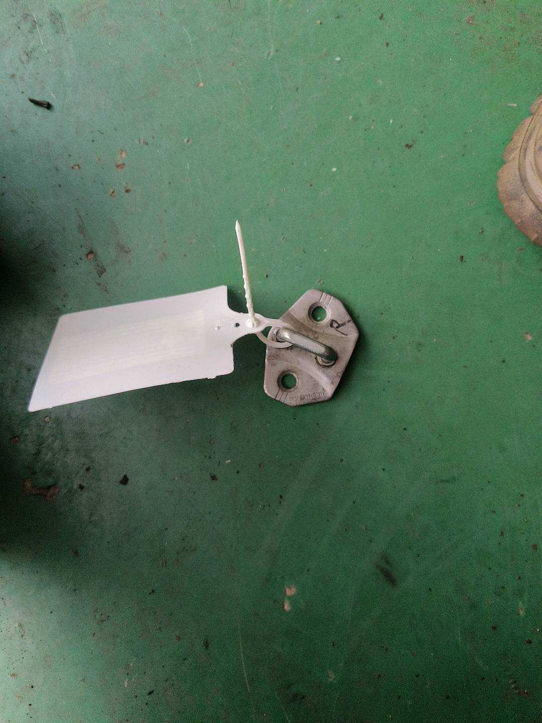51217202485 前门锁栓