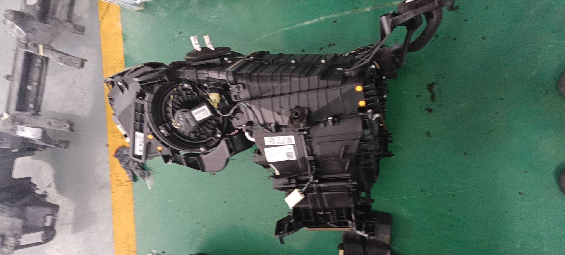 C2Z22859 蒸发器总成(带鼓风机)