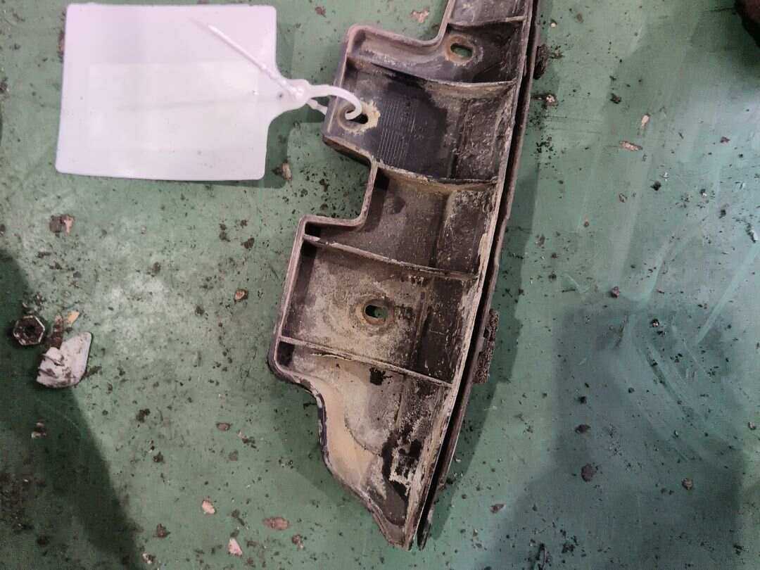 4F5807898 支架