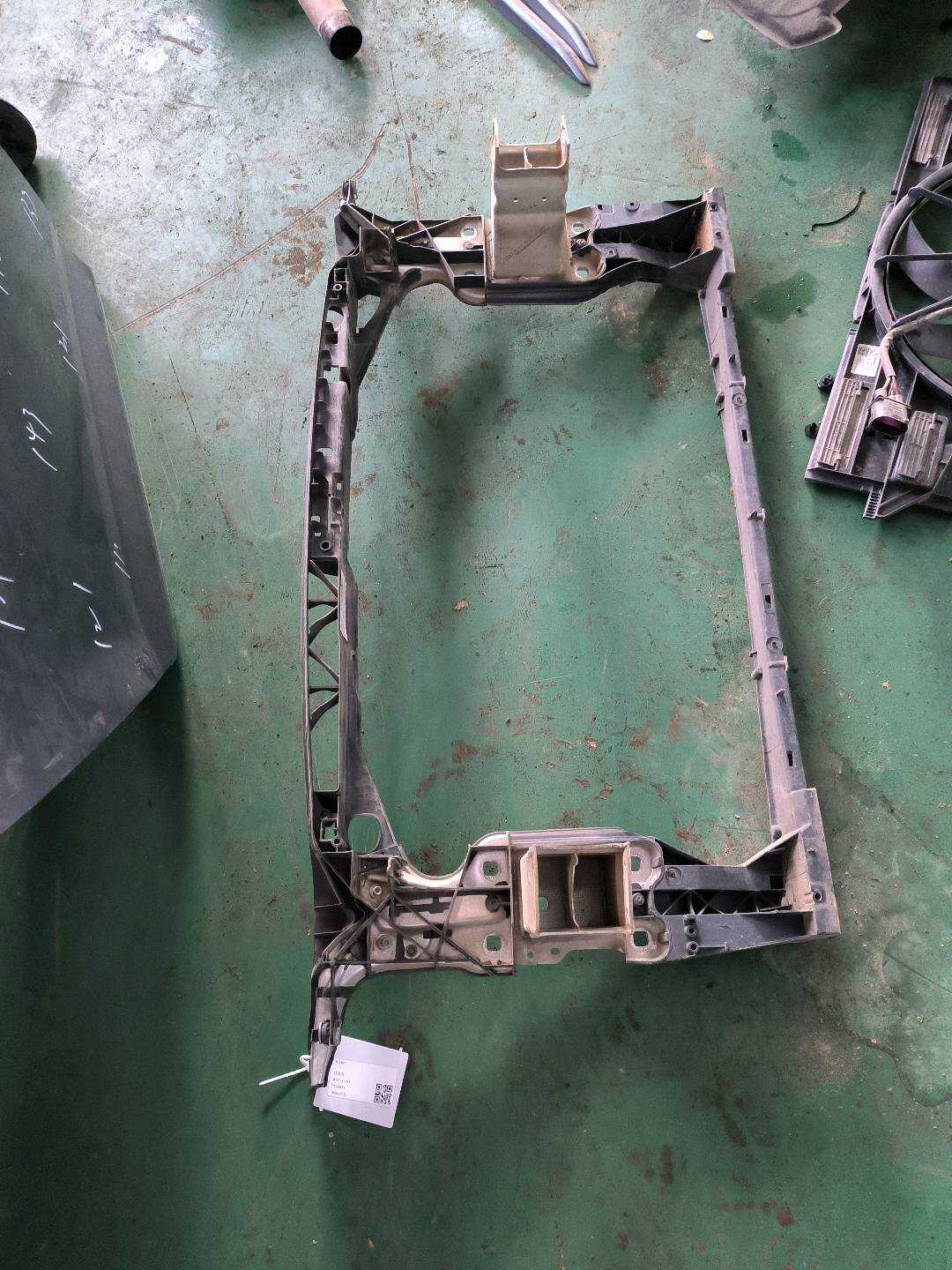 L8WD805594 水箱框架