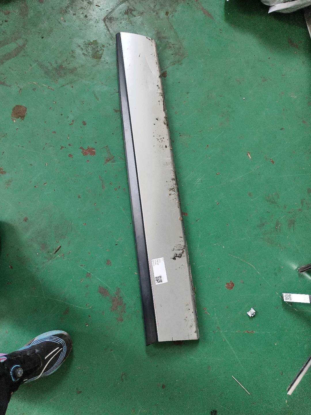T4A3495LML Front Door Outer Trim Panel, Right