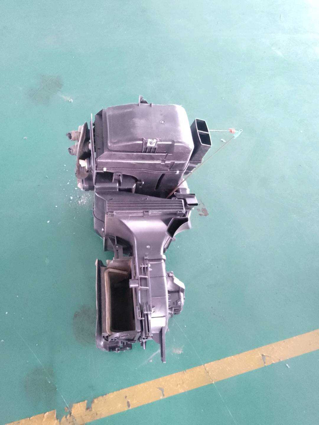 34D820351B 蒸发箱总成