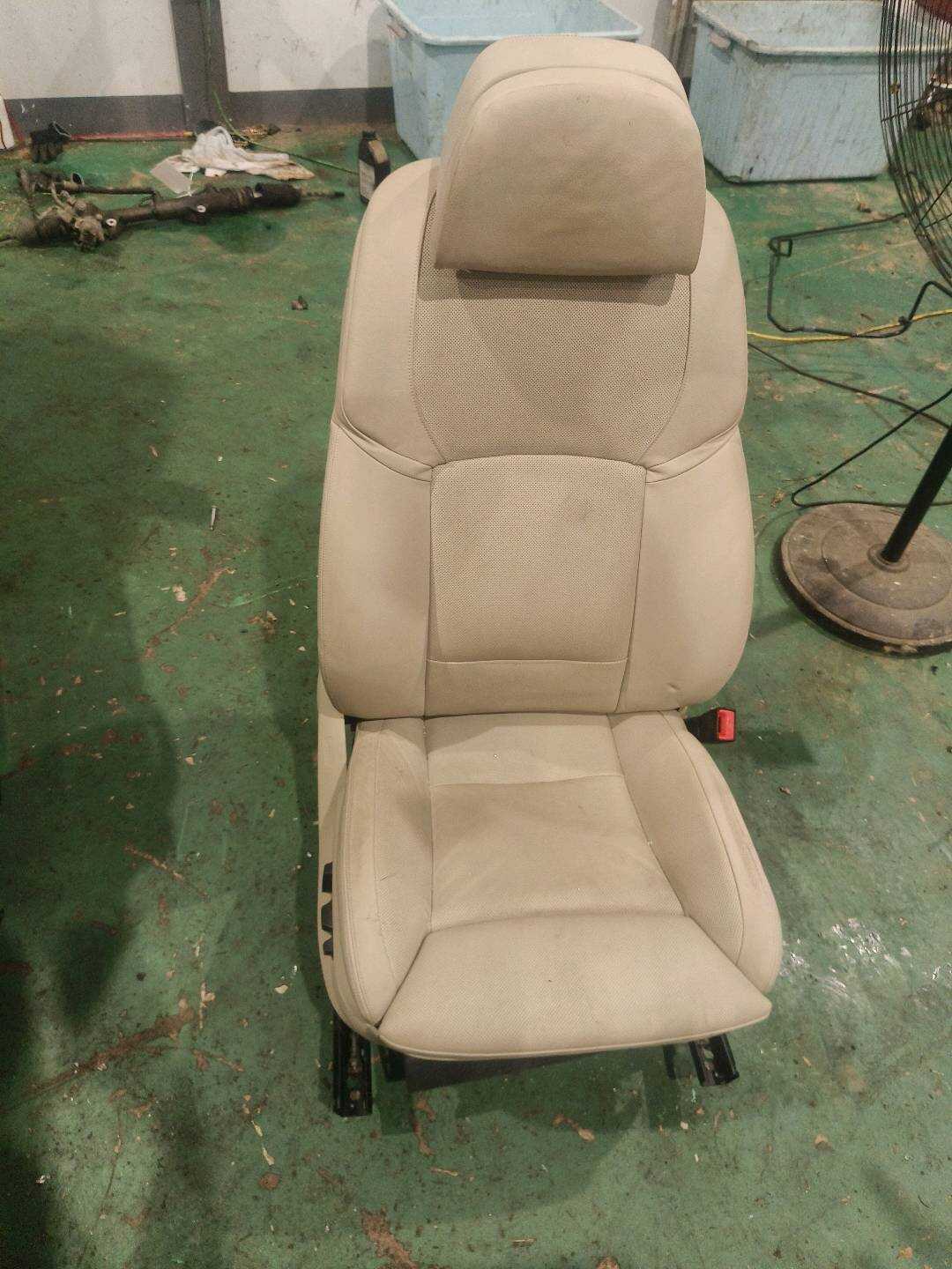 52107249958 Driver Seat Backrest Cushion