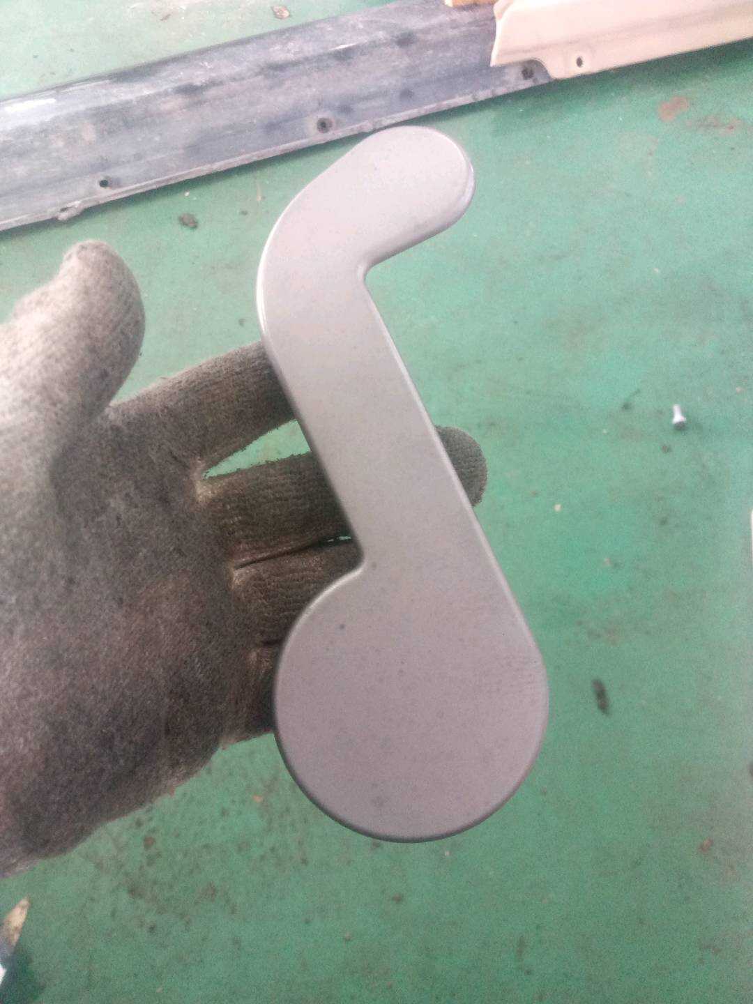 65506923273 前座椅头枕显示器饰框(左)