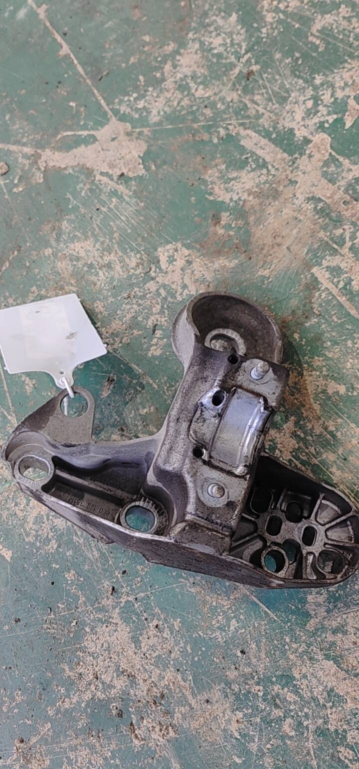 8E0199351M Engine Mount Bracket, Left