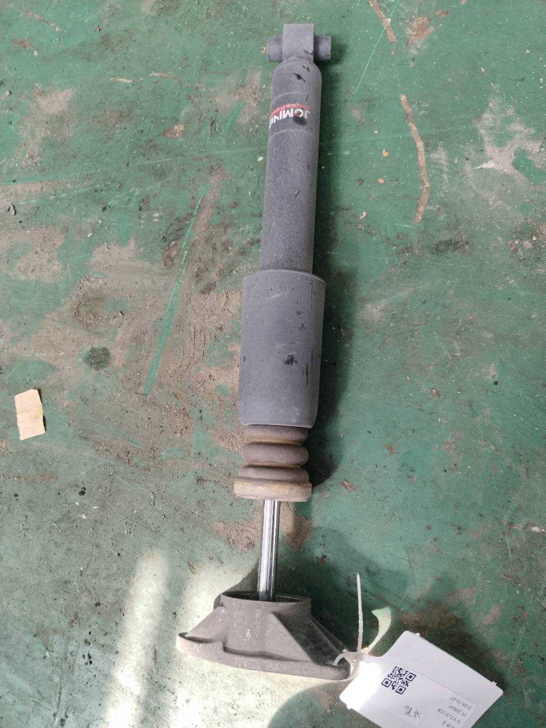 33526883337 后减震器芯