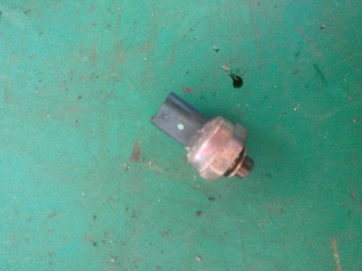 12618614494 机油压力传感器