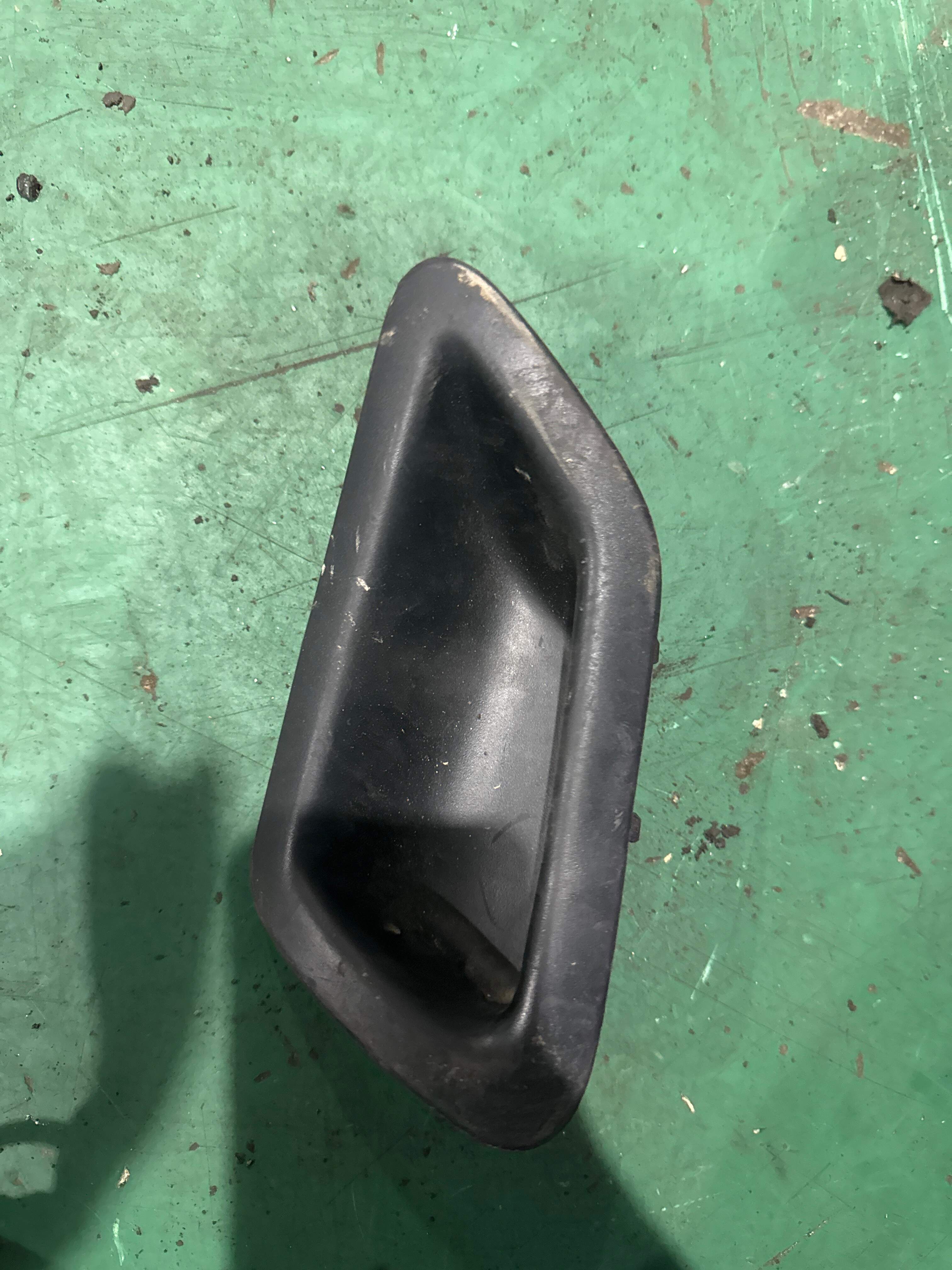 51476978697 后门内扶手(左)