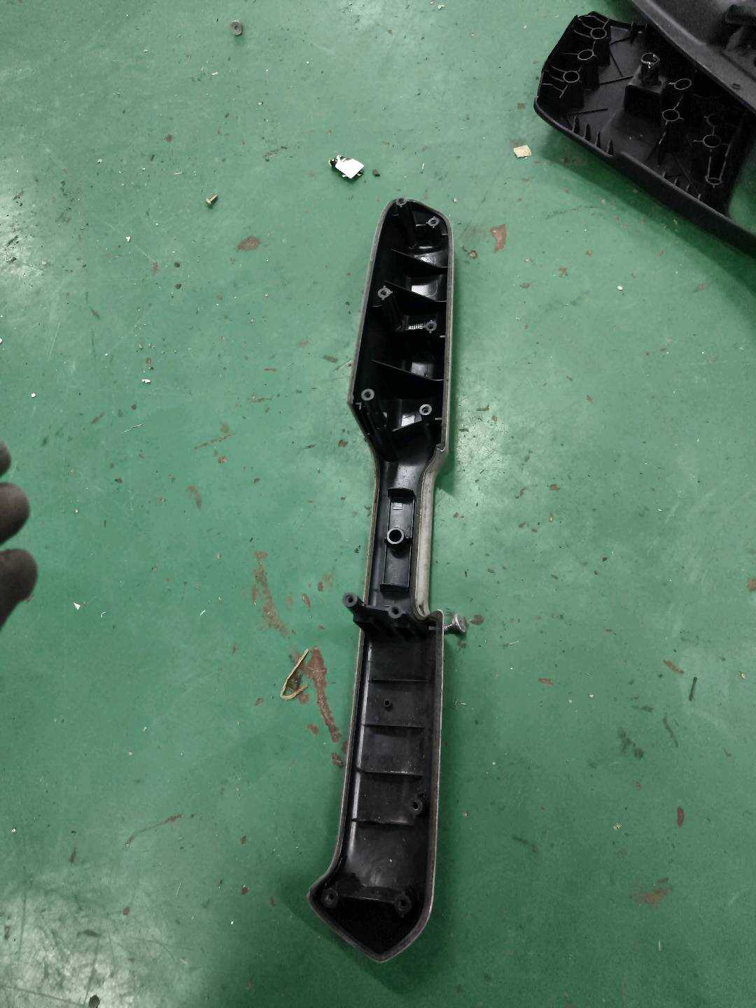 8E1867173A Front Door Armrest, Left
