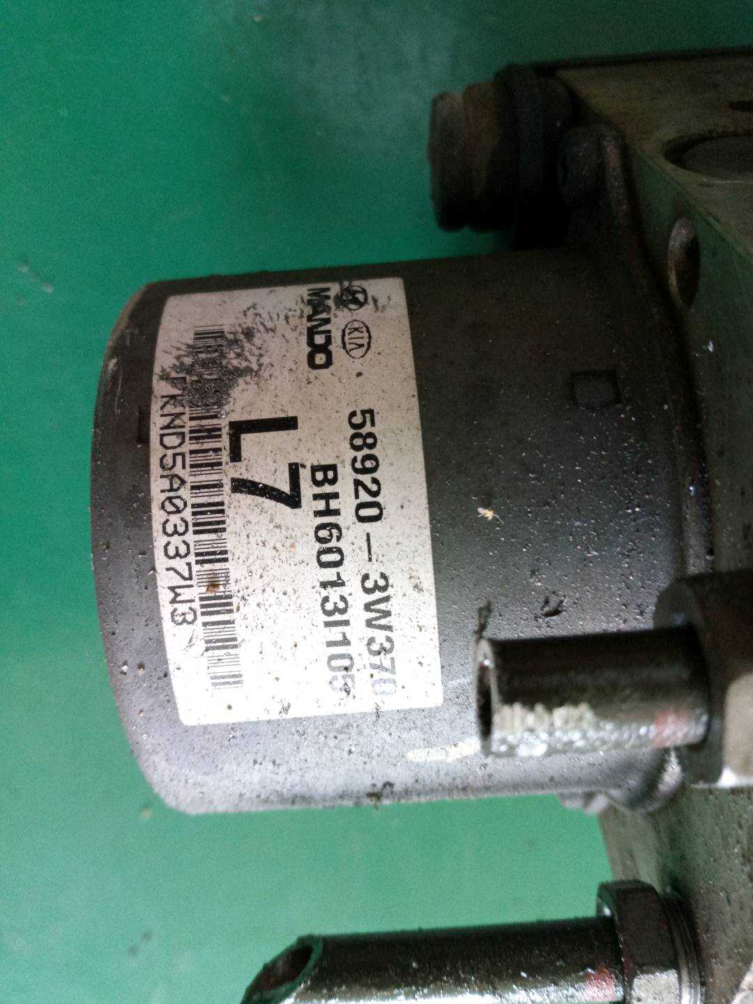 589203W370 ABS泵总成